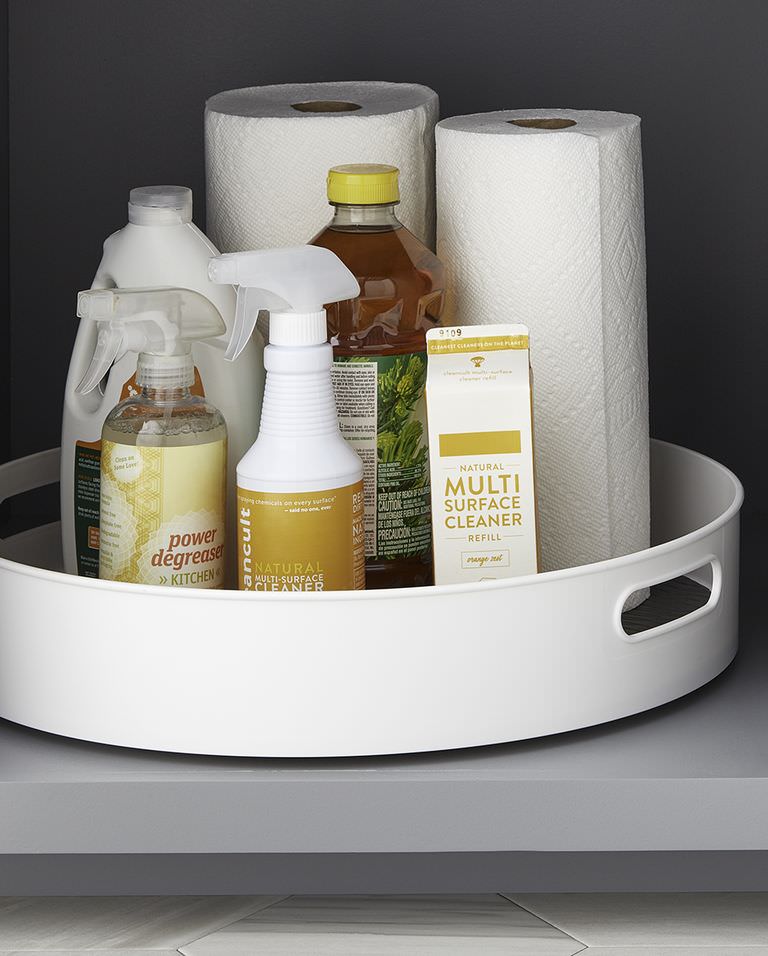 چیدمان کابینت زیر سینک ظرفشویی با سینی گردان لیزی سوزان