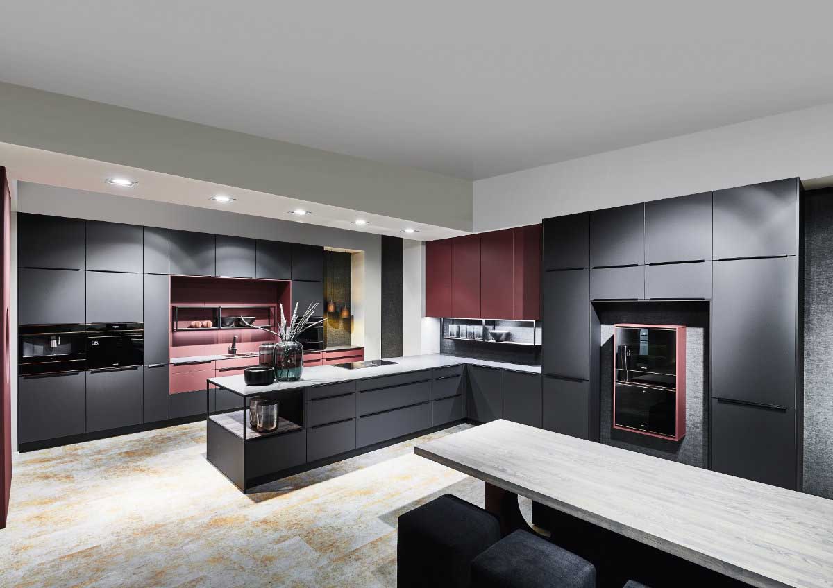 5 ترفند برای اجرای کابینت قرمز و مشکی و طوسی در آشپزخانه منزلتان!