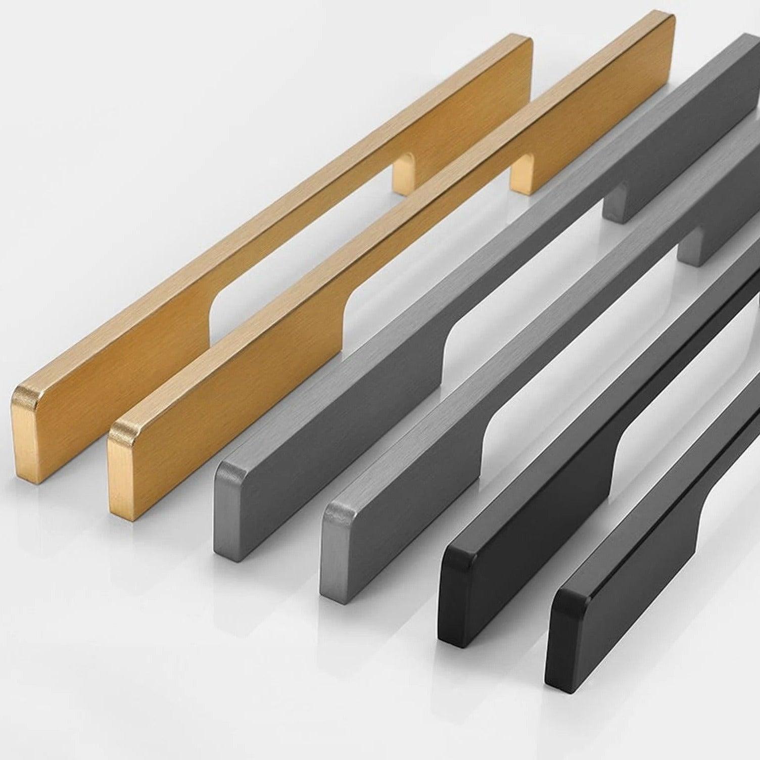 یراق‌ آلات خارجی کابینت آشپزخانه