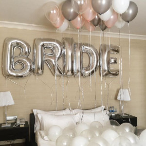 تزیین اتاق خواب عروس با بادکنک