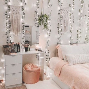 اتاق خواب دخترانه شیک با نور ال ای دی و ریسه