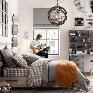 اتاق خواب پسرانه جوان و نوجوان به سبک صنعتی با میز و صندلی فلزی صنعتی