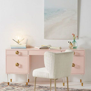 میز آرایش اتاق خواب دخترانه جوان