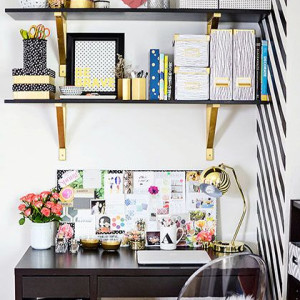 تزیین میز اتاق خواب دخترانه