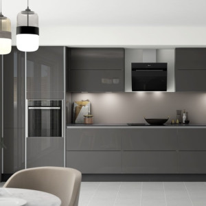 کابینت طوسی تیره ام دی اف های گلاس در آشپزخانه مدرن