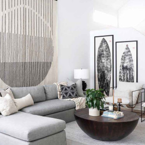 دکوراسیون سفید و طوسی و کرم هال و پذیرایی مدرن